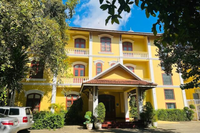 Corner villa for rent