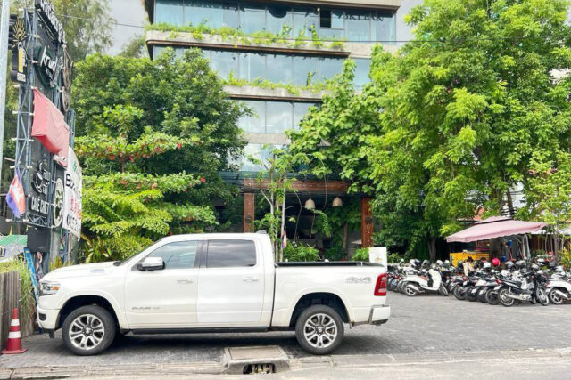 Building for Rent – Daun Penh, City Center