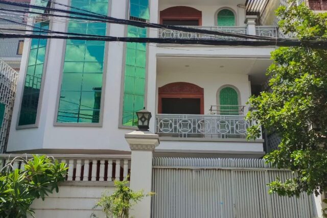 House For Rent – Sonthor Muk