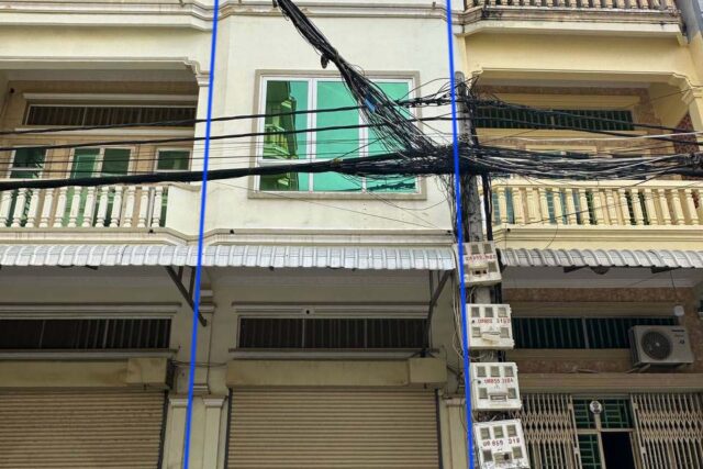 House (2 Flats) For Sale – Chak Angre