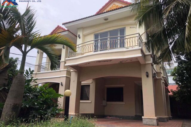 Land and Villa For Sale