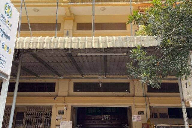 House for Sale – Sensok Area